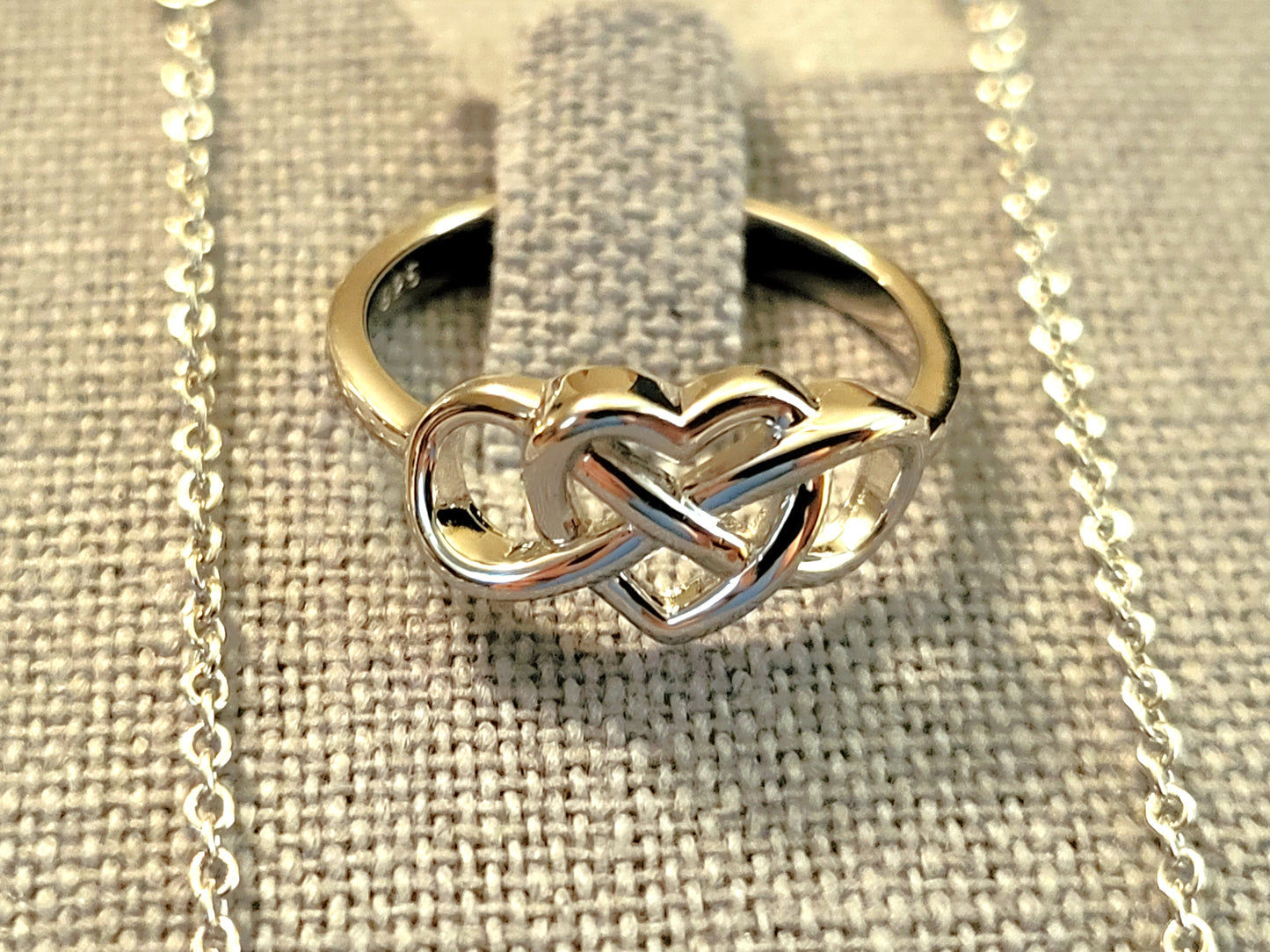 Brooke: Rhodium-plating .925 Sterling Heart Infinity Bracelet