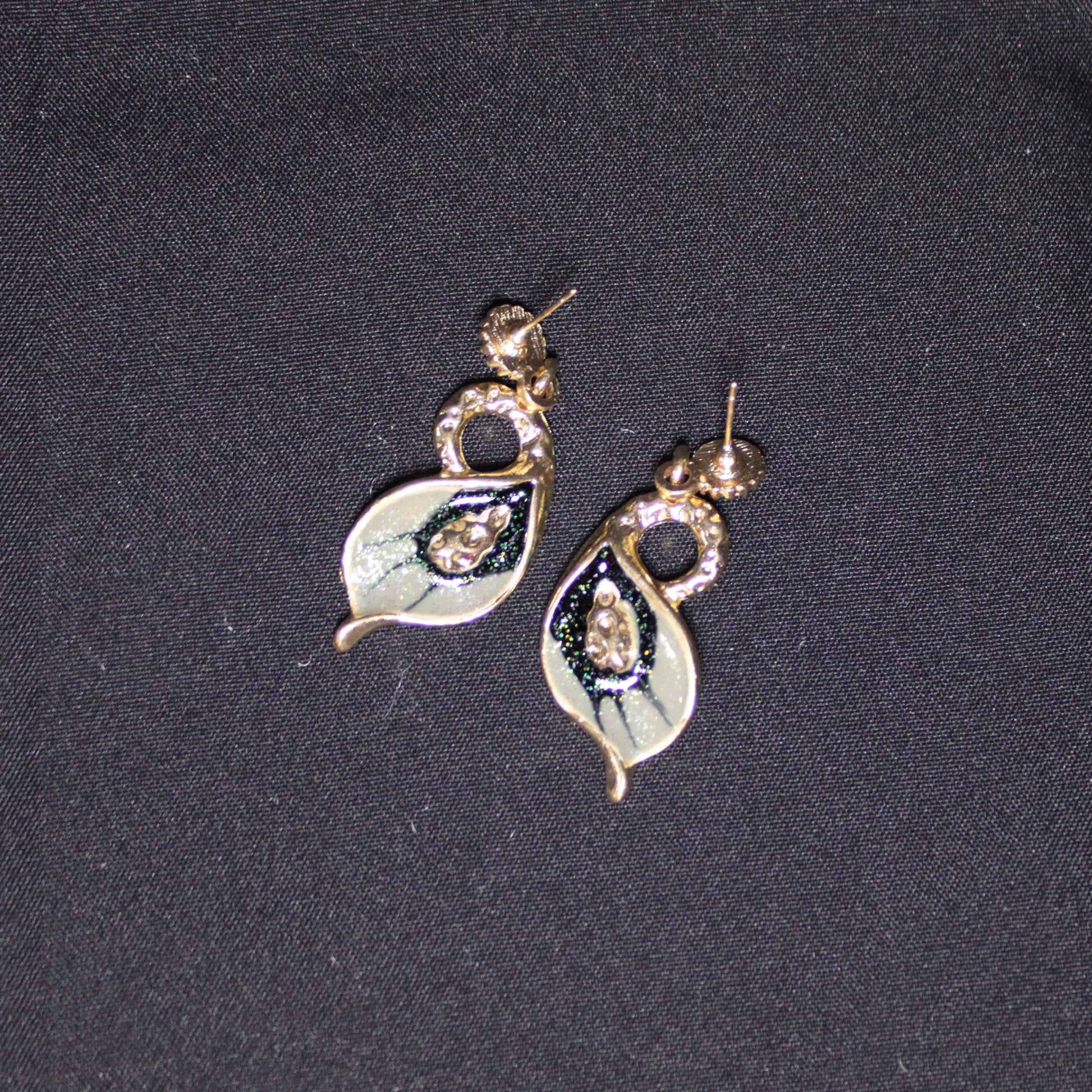 Multicolored Butterfly Leaf Set image 2