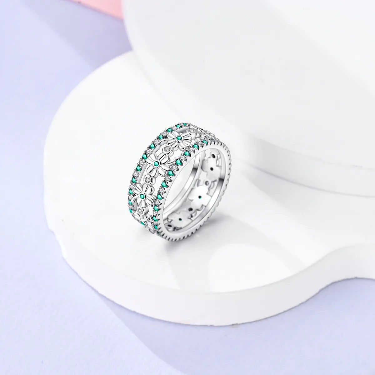 Silver-plated Green and Clear Crystal Clover Band Ring