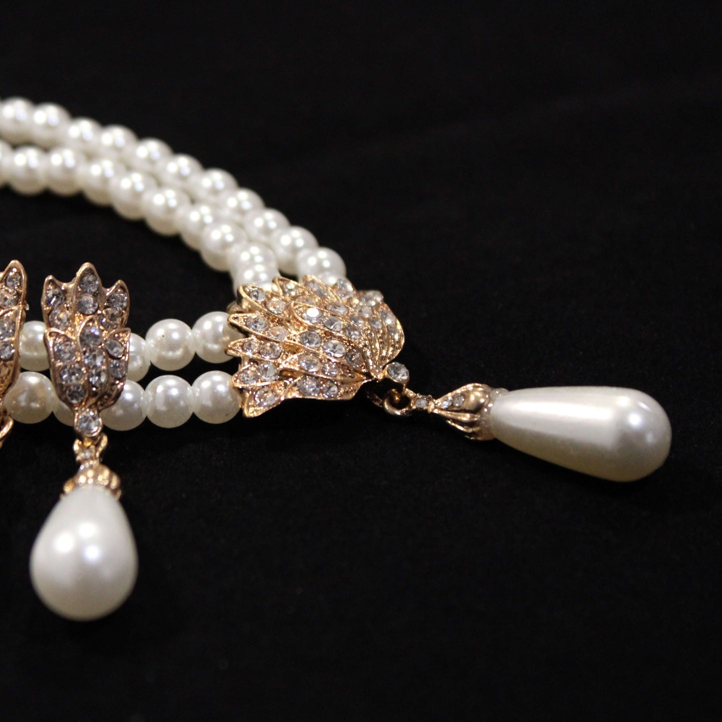 June: Pearls with Gold Feather Set