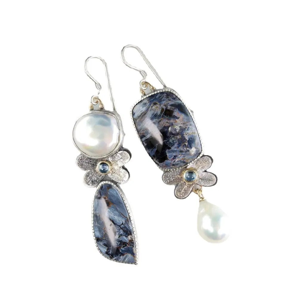 Round Pearl and Blue Lapis Lazuli Earrings