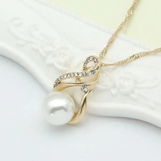 Pearl and Crystal Gold-plated Necklace and Earring Set