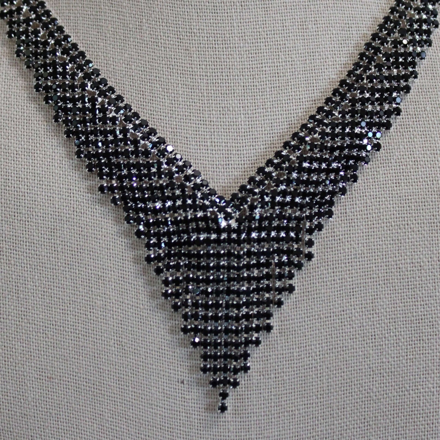 Amelia: Black Diamonds V Neck Set