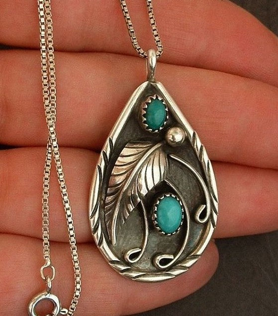 Teardrop Leaf and Blue Stone Silver-plated Necklace