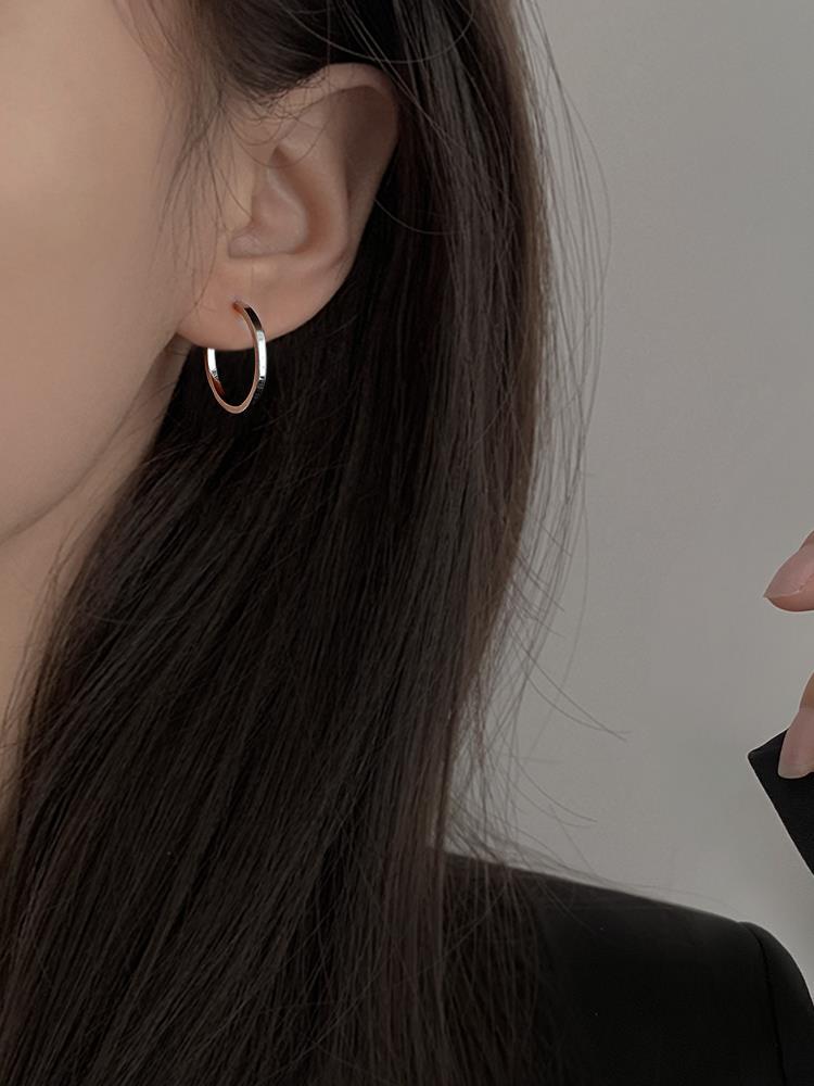 .925 Sterling Round Hoop Earrings (White Gold or Yellow Gold Plated)