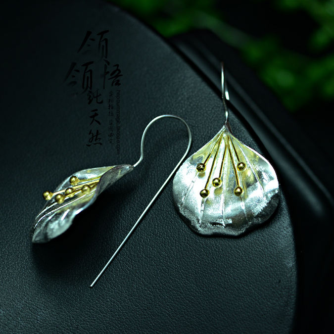 .925 Sterling Silver Calla Lilly Leaf Earrings