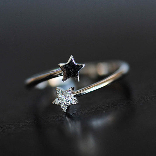 Rhodium-plated Silver Star Ring with Cubic Zirconia Accents