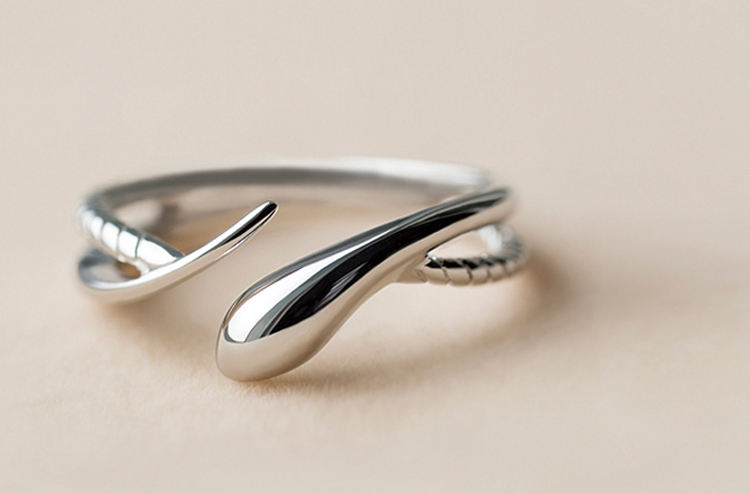 .925 Sterling Silver Snake Style Open Adjustable Ring