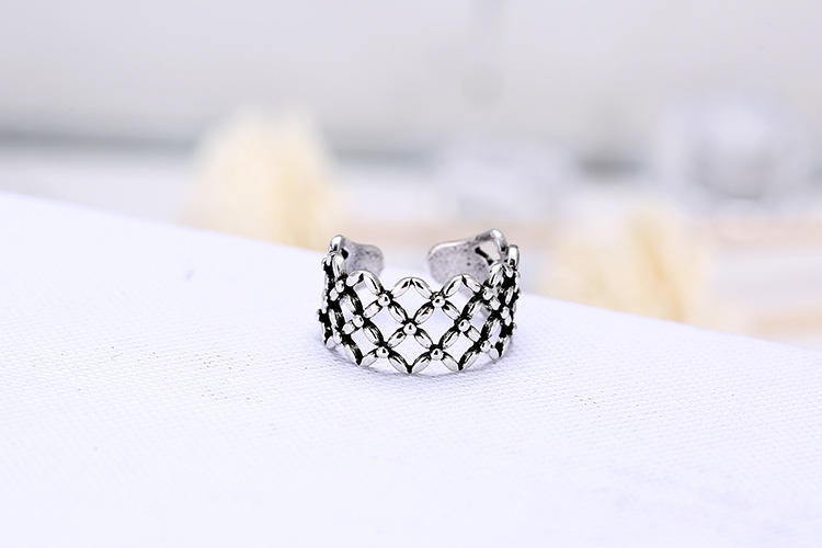 .925 Sterling Silver Open Adjustable Four Leaf Flower Band Ring